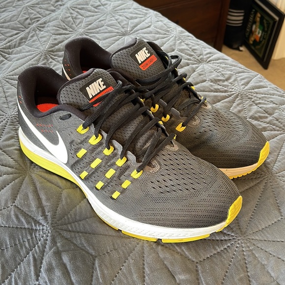 Nike Vomero 11 men’s size 12, 818099–005 - Picture 3 of 11